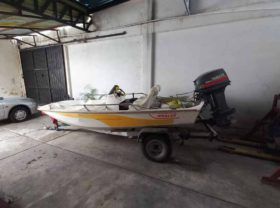 BOSTON WHALER 14