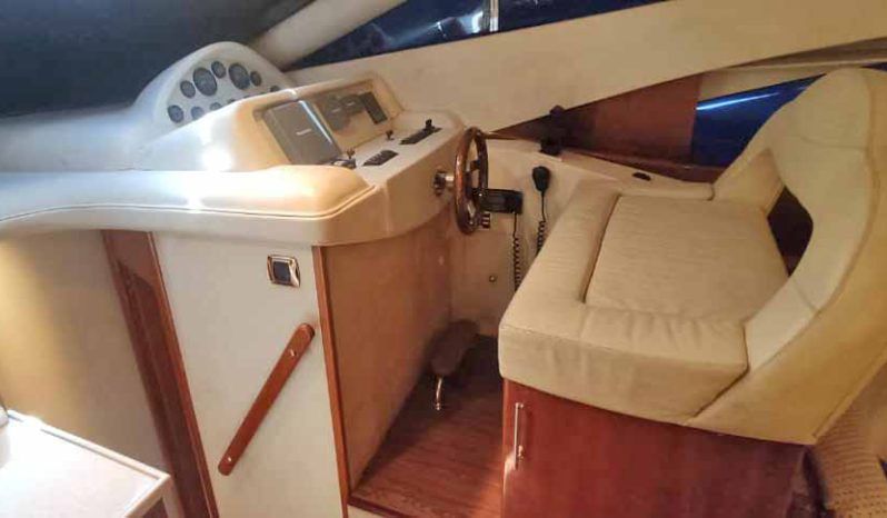 
								ASTONDOA FLYBRIDGE 46 full									