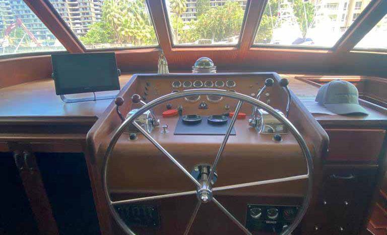 
								HATTERAS MY 53 full									