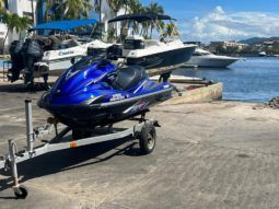
										MOTO YAMAHA FZR full									