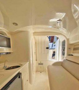
										LEGACY 33 full									