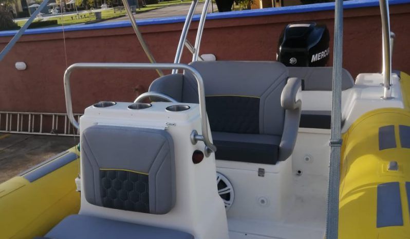 
								DINGHY CARIBE DL 20 full									