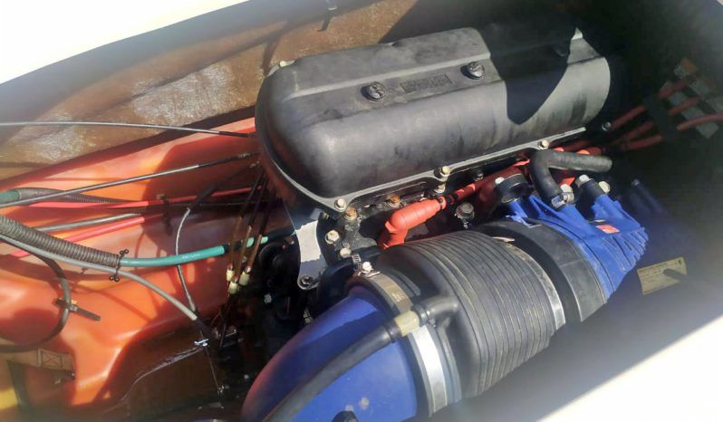 
								MOTO YAMAHA WAVE RUNNER full									