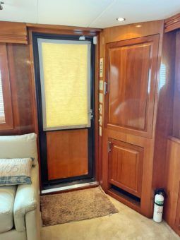 
										HATTERAS CONVERTIBLE 50 full									