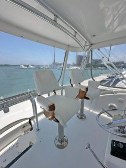 
										HATTERAS CONVERTIBLE 50 full									