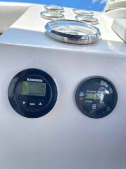 
										COMMANDER 24 full									