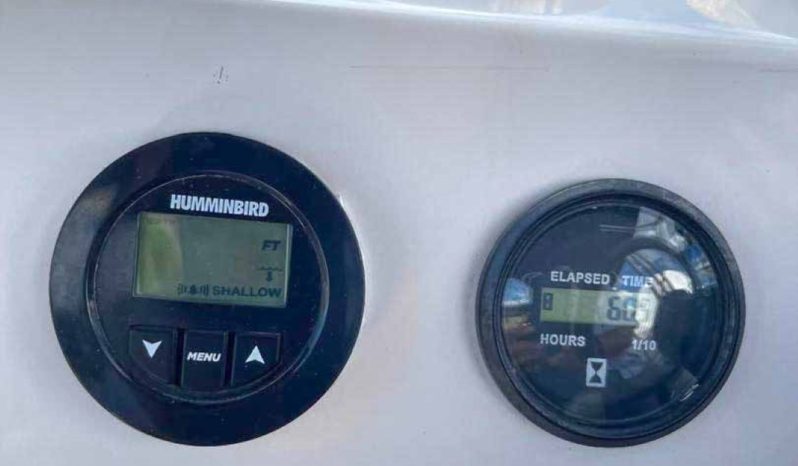 
								COMMANDER 24 full									