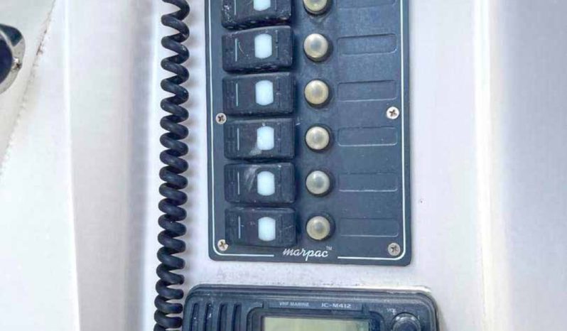 
								COMMANDER 24 full									
