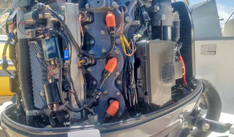 
								MOTOR YAMAHA 200HP full									
