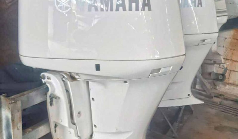 
								PAREJA YAMAHA FOUR STROKE 300HP full									