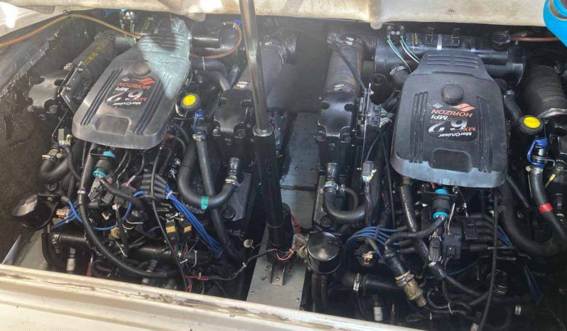 
								REGAL VENTURA 33 full									