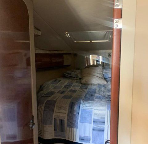 
								SEA RAY SUNDANCER 44 full									