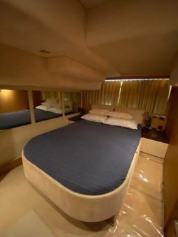 
										FAIRLINE 48 full									