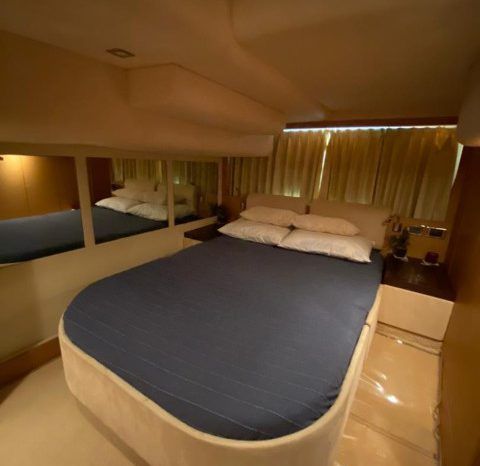 
								FAIRLINE 48 full									