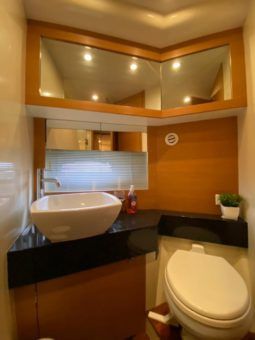 
										FAIRLINE 48 full									