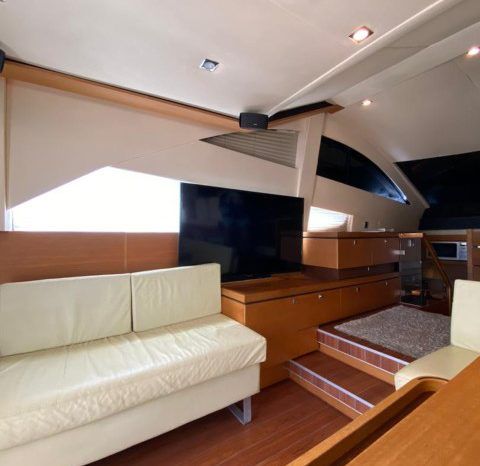 
								FAIRLINE 48 full									
