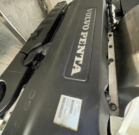 
								FAIRLINE 48 full									