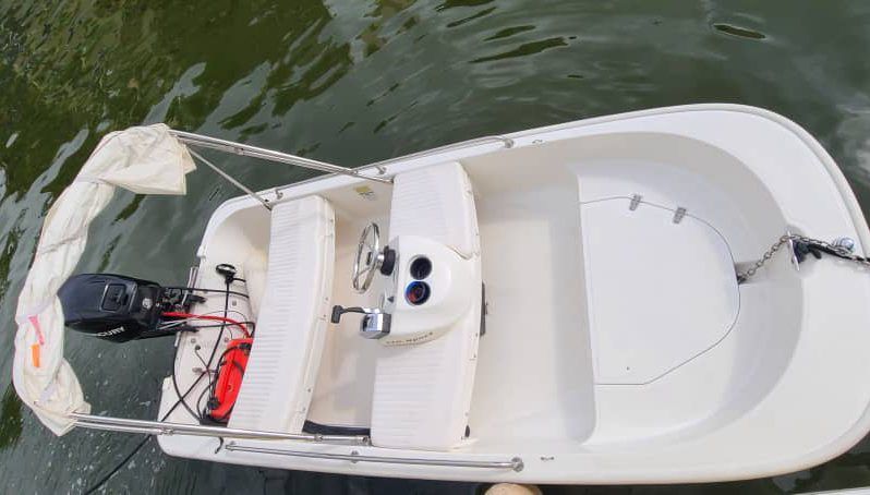 
								BOSTON WHALER 11 full									