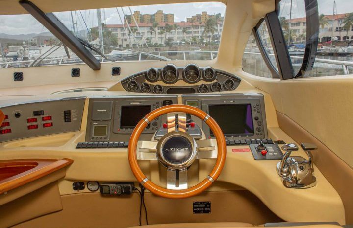
								AZIMUT FLYBRIDGE 50 full									