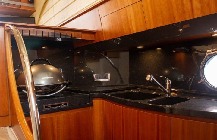 
								AZIMUT FLYBRIDGE 50 full									
