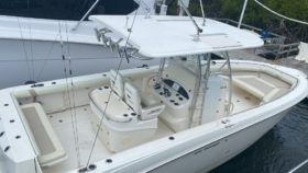 BOSTON WHALER 320 OUTRAGE 32