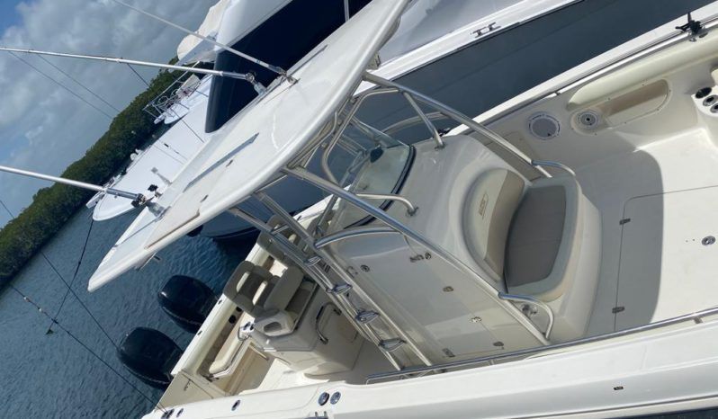 
								BOSTON WHALER 320 OUTRAGE 32 full									