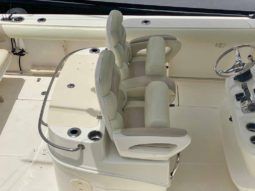 
										BOSTON WHALER 320 OUTRAGE 32 full									