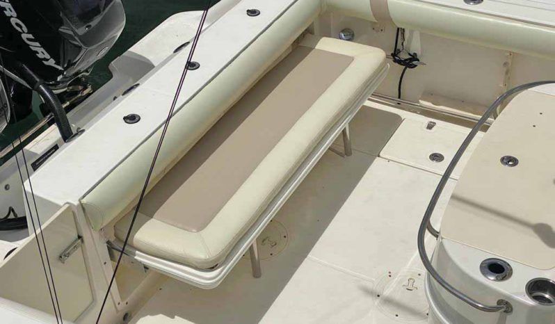 
								BOSTON WHALER 320 OUTRAGE 32 full									