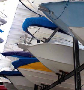 PUESTO EN CUNA Y ACCION GRAN MARINA DEL REY 23 PIES