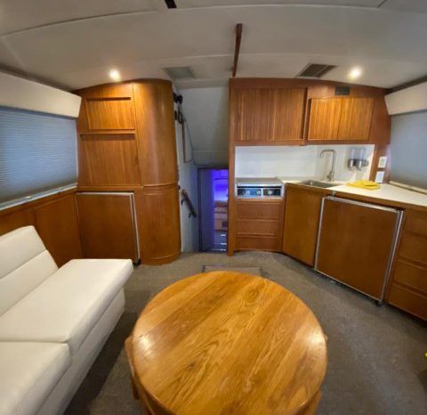 
								BERTRAM SPORT FISHERMAN 43 full									