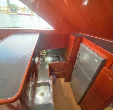 
								VIEIRA FLY BRIDGE 45 full									