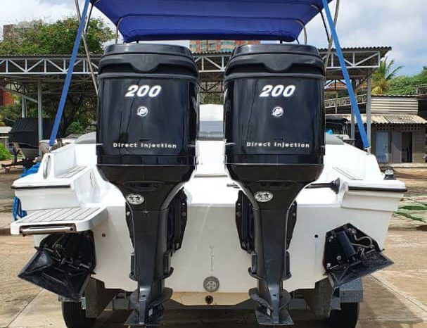 
								COMMANDER 28 full									