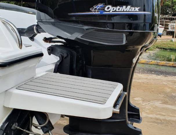 
								COMMANDER 28 full									