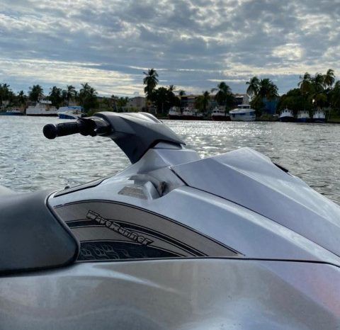 
								MOTO JETSKI YAMAHA VX full									