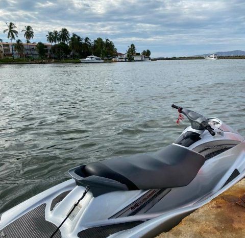 
								MOTO JETSKI YAMAHA VX full									