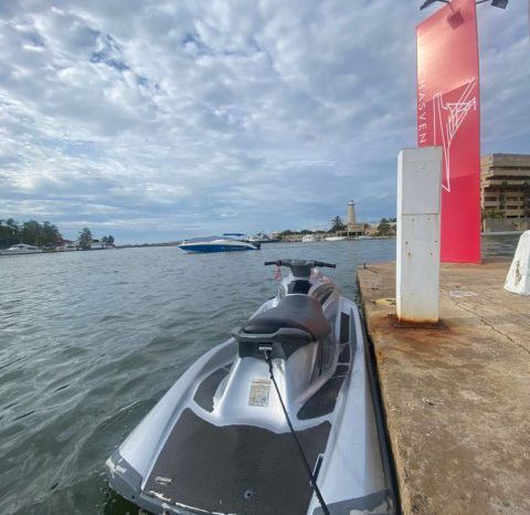 
								MOTO JETSKI YAMAHA VX full									