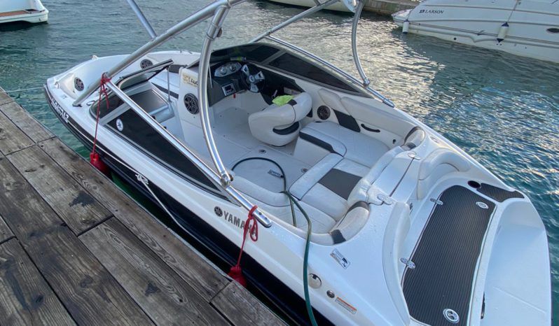 
								YAMAHA JETBOAT 19 full									