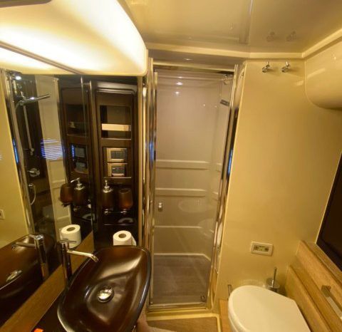 
								AZIMUT 64 full									