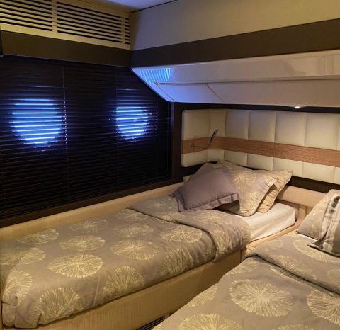
								AZIMUT 64 full									