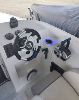 COMMANDER 24