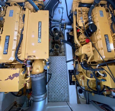 AZIMUT FLYBRIDGE 42 full