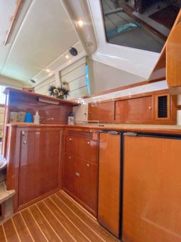 
										RIVIERA FLYBRIDGE 40 full									