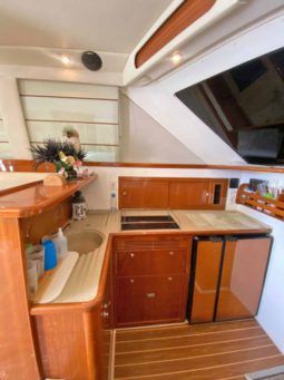 
										RIVIERA FLYBRIDGE 40 full									