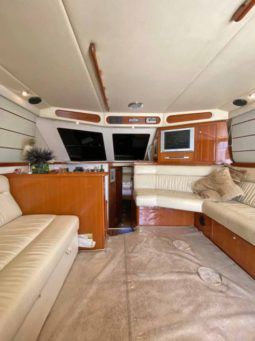 
										RIVIERA FLYBRIDGE 40 full									