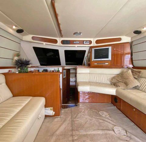 
								RIVIERA FLYBRIDGE 40 full									