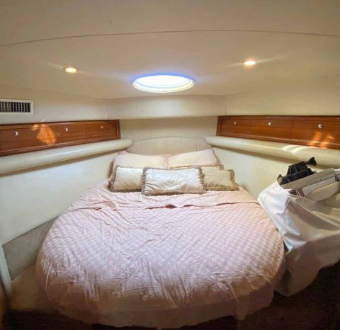 
								RIVIERA FLYBRIDGE 40 full									