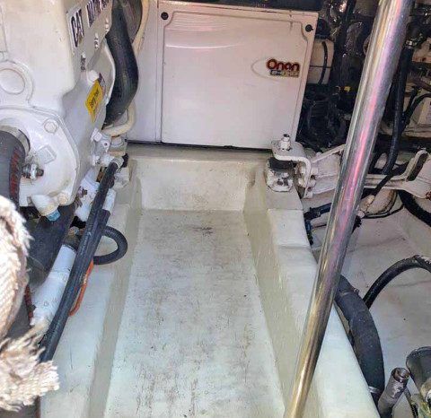 
								RIVIERA FLYBRIDGE 40 full									