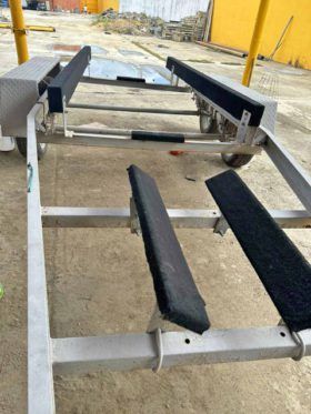 TRAILER GALVANIZADO 28