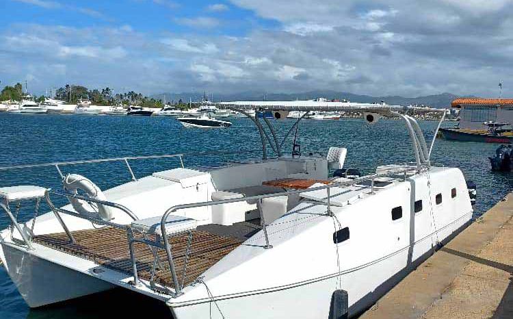 
								CATAMARAN NAUTITECH full									
