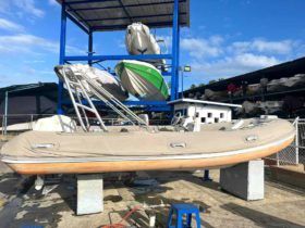 DINGHY CARIBE UB 19